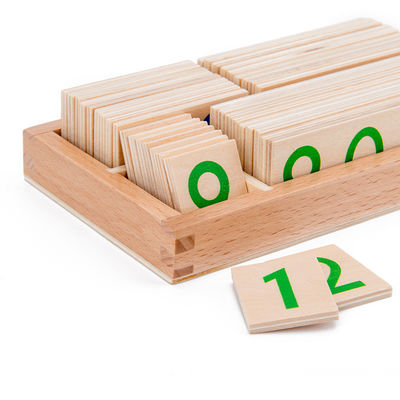 los números de madera de los 3.5cm desconciertan la cuenta de las ayudas a la ense6anza de la matemáticas de la tarjeta para los niños