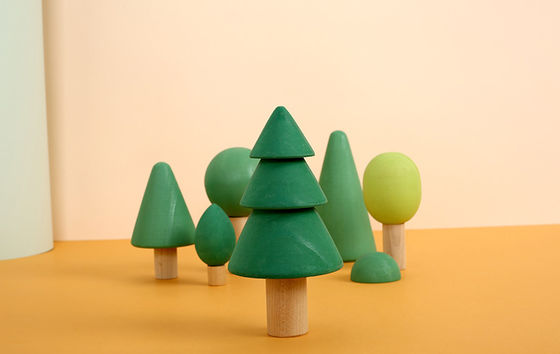 Bloques de madera no tóxicos del arco iris los 7cm Forest Trees Wooden Tree Blocks