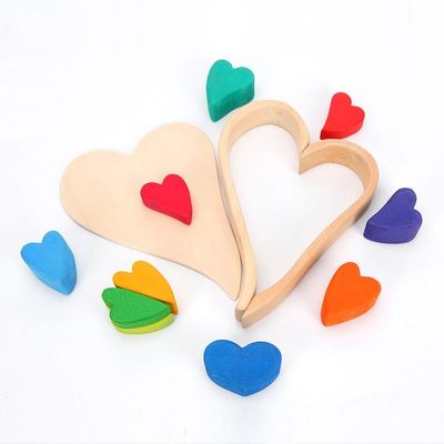 Arco iris de madera nórdico de Jenga que apila las unidades de creación de madera naturales