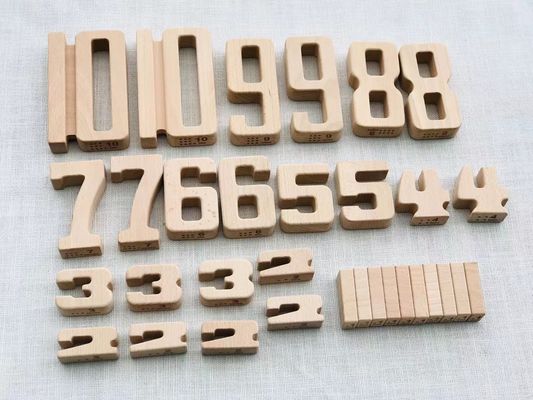 Juguetes de madera educativos ISO9001 de Digitaces de la matemáticas de los bloques del alfabeto y del número