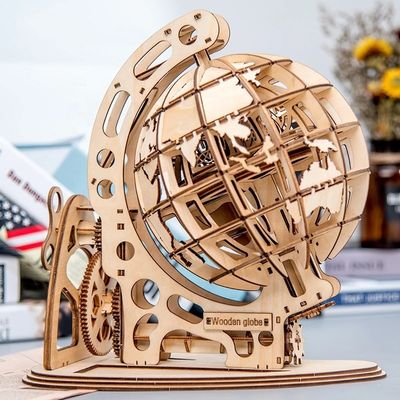 el rompecabezas de madera perpetuo del bloque 3D juega el modelo mecánico de madera