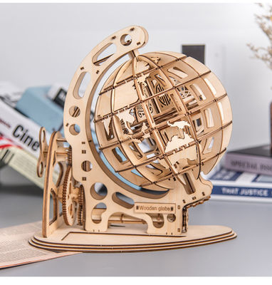 el rompecabezas de madera perpetuo del bloque 3D juega el modelo mecánico de madera