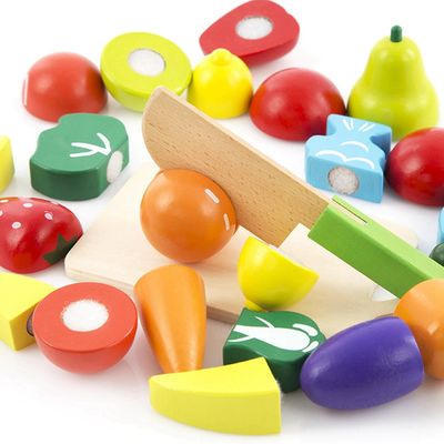 La verdura de madera coloreada de la simulación ISO9001 juega la fruta de madera del juego