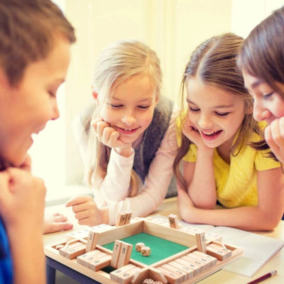Juego de ajedrez de madera de ajedrez de los niños 91m m de los pedazos de la familia de los niños de madera de la actividad