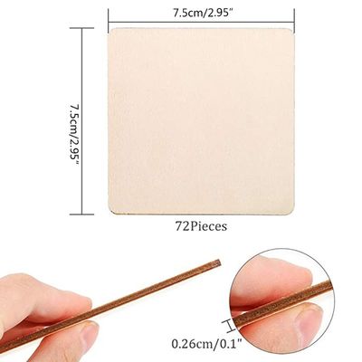 la madera inacabada del cuadrado 3x3 hace las rebanadas de madera del cuadrado a mano de la pintura los 7.5cm del espacio en blanco