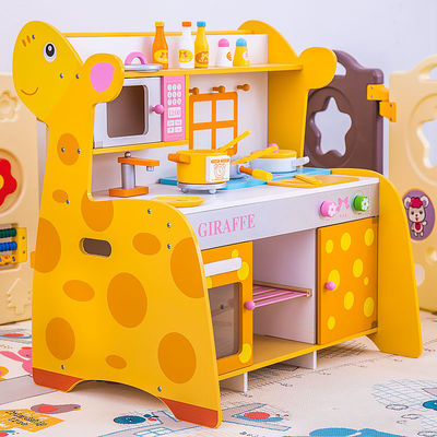 La cocina miniatura de madera de la familia los 66cm fijó a Toy Kitchen Accessories de madera
