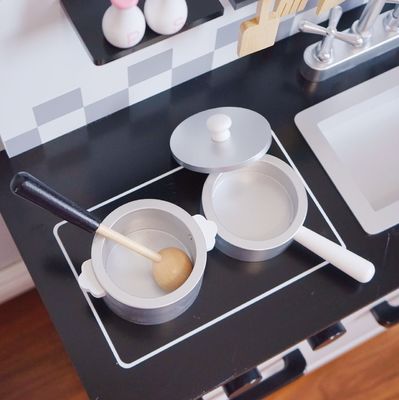 Los niños de Grey Wooden Kitchen Toys For de los niños ennegrecen los 77.8cm