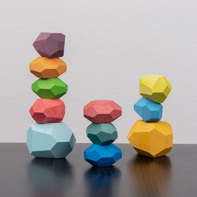 Las piedras de madera de las unidades de creación del bebé de las rocas 190g fijan a Montessori