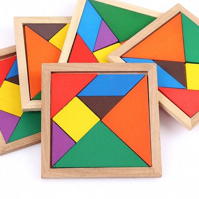 El bebé de madera del cuadrado el 11cm Montessori juega el rompecabezas de 7 pedazos