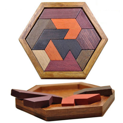 Rompecabezas de madera hexagonales de Montessori de los niños