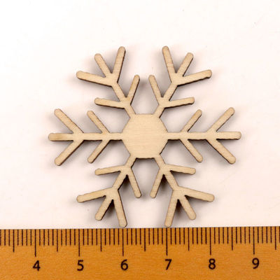 El copo de nieve de la pintura de los libros de recuerdos modela artes de madera hechos a mano