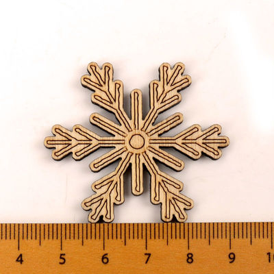 El copo de nieve de la pintura de los libros de recuerdos modela artes de madera hechos a mano