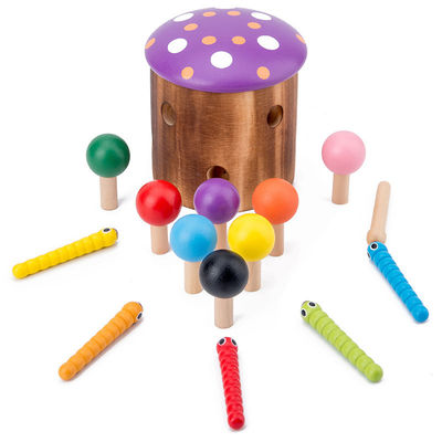 Captura de madera el juego del gusano para el entrenamiento de la coordinación del ojo de la mano de los niños