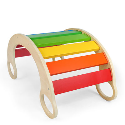 Marco que sube de madera del arco iris de Montessori del bebé del OEM