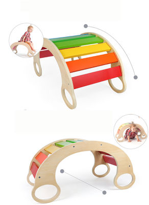 Marco que sube de madera del arco iris de Montessori del bebé del OEM