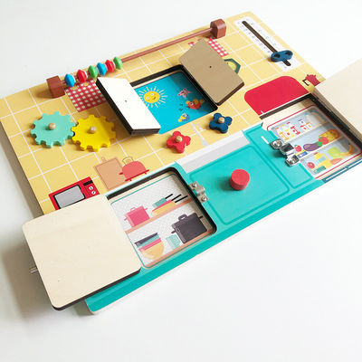 Tablero de madera de la actividad de Montessori del desarrollo de la cognición de los niños