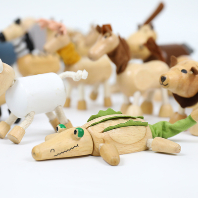 El pequeño animal de la simulación de madera bloquea las unidades de creación de la niñez de Forest Farm Animal Dolls Early