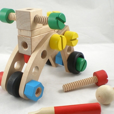 El coche Toy Solid Wood Assembly Intelligence de la asamblea del desmontaje de la inteligencia de la ventaja de niños 30 pedazos atornilla el juguete