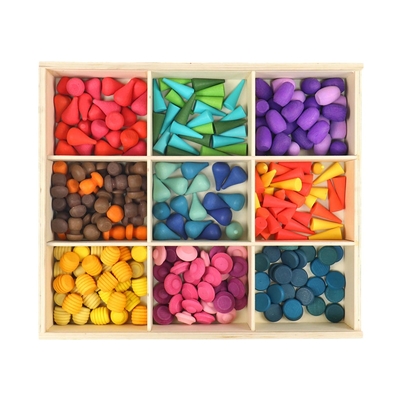 Piezas flojas Montessori colorido del arco iris de madera para el bebé preescolar