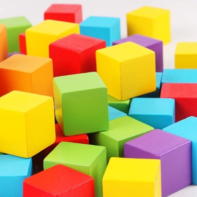 Unidades de creación de madera coloridas Toy Baby Color de los cubos y juguetes educativos de madera de la forma geométrica para Chil