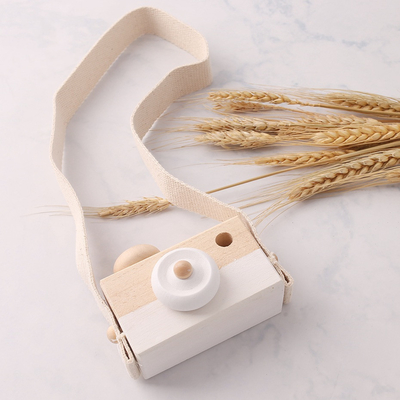 Hagamos 1Pc al bebé de madera que los juguetes forman los juguetes de Montessori de los colgantes de madera de la cámara para regalo de madera del oficio de enfermera de Diy de los niños el actual