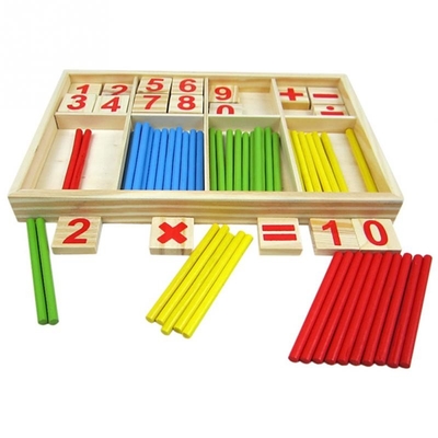 La figura bloquea la cuenta del regalo educativo de los niños de Montessori de los juguetes de madera