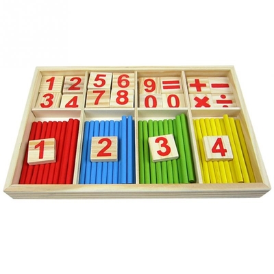 La figura bloquea la cuenta del regalo educativo de los niños de Montessori de los juguetes de madera