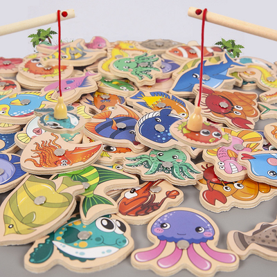 Pescando los juguetes alfanuméricos de madera del juego para los niños Montessori temprano educativo
