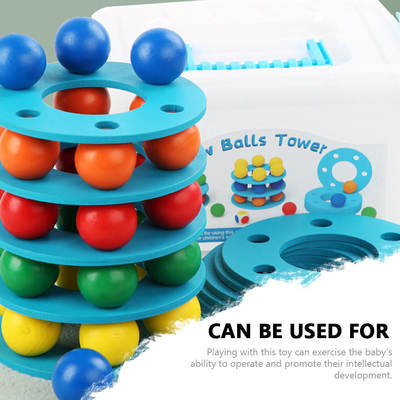 El bebé de madera unisex de Montessori juega a los niños que apilan el juego