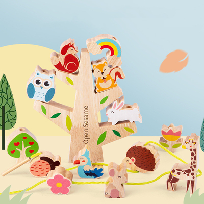 Equilibrio animal de madera que apila el árbol natural Toy For Preschool del juego