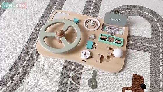Reloj de entonado de colores cognoscitivo del volante de la simulación que desbloquea de madera