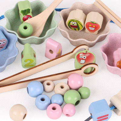 Los juguetes de madera de Montessori dan el juego de la matemáticas de Brain Training Clip Beads Puzzle
