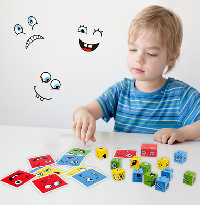 Unidad de creación cambiante del cubo de la cara de madera para los niños y los niños jovenes