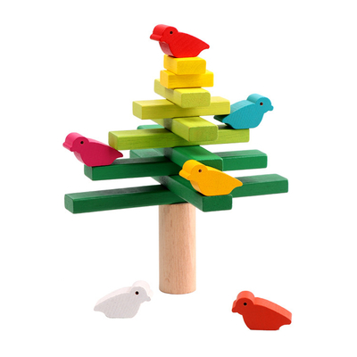 Los juguetes de madera de los bloques del árbol de la balanza del pájaro ejercitan el finger educativo